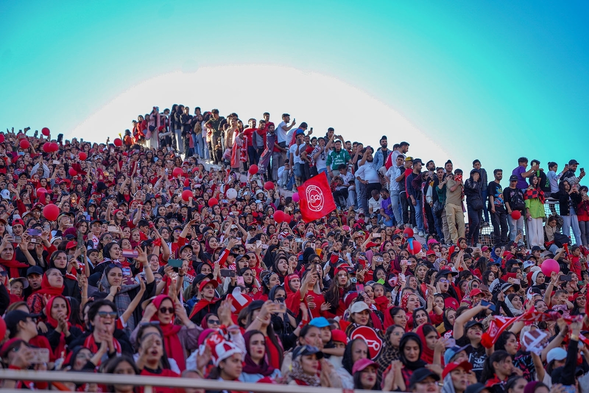 جشن قهرمانی تراکتور در تبریز