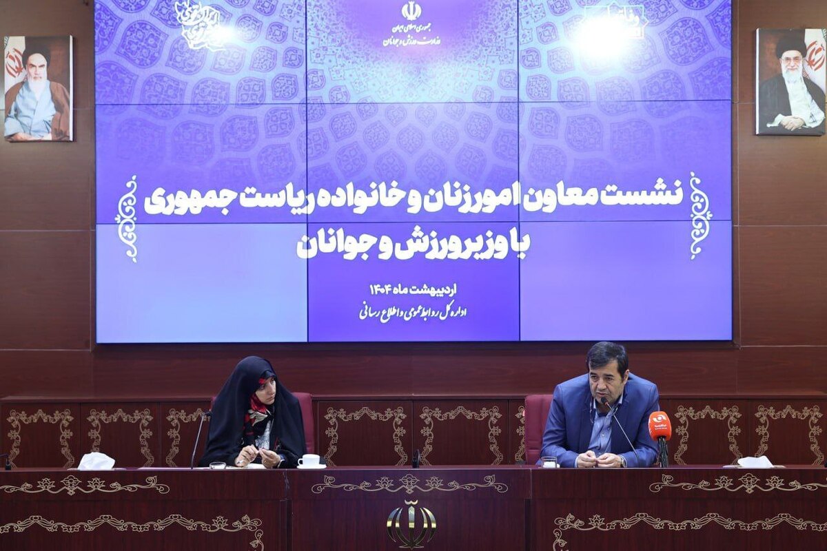 دنیامالی: مربی خارجی برجسته زن جذب کنیم تا مدال آوری بانوان را تضمین کنیم/ بهروز آذر: در ورزش قهرمانی دختران نگرانی نداریم