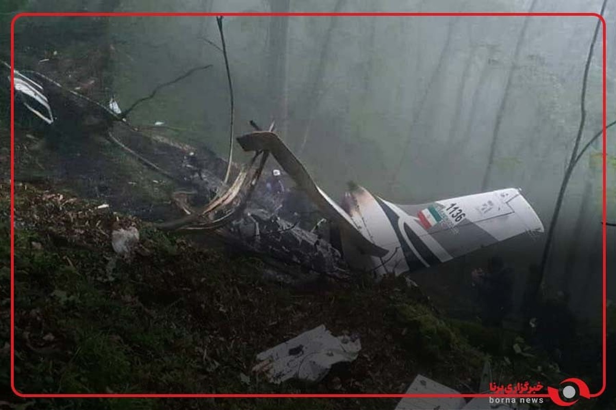 تصاویری منتشر نشده از لحظه پیدا شدن بالگرد سانحه‌دیده شهید رئیسی و شهدای خدمت