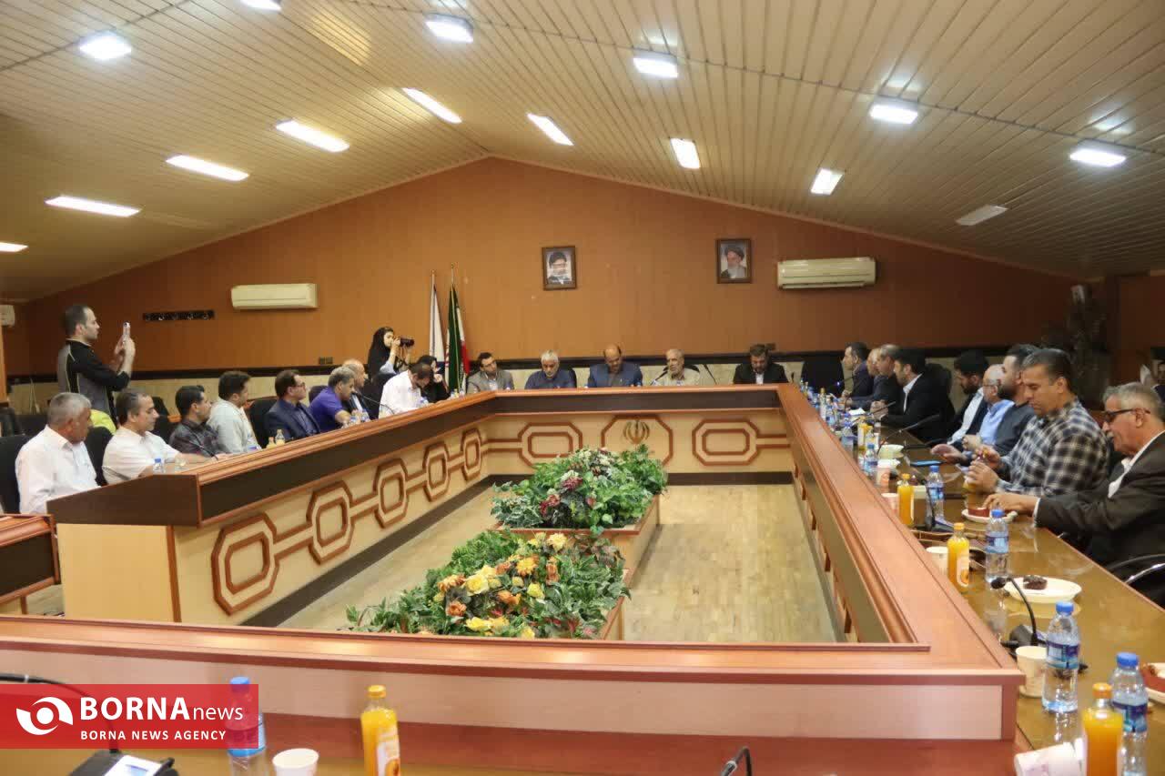 سرکشی از هیأتهای ورزشی را در دستور کار قرار دهید/ رضایت کامل از عملکرد هیأت بوکس استان کرمانشاه سرکشی از هیأتهای ورزشی را در دستور کار قرار دهید/ رضایت کامل از عملکرد هیأت بوکس استان کرمانشاه