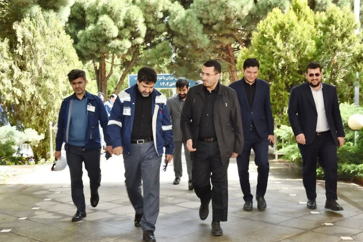 اقدامات جهادی پتروشیمی تبریز در شكستن تحریم‌ها و رفع گلوگاه‌های تولیدمثال زدنی است