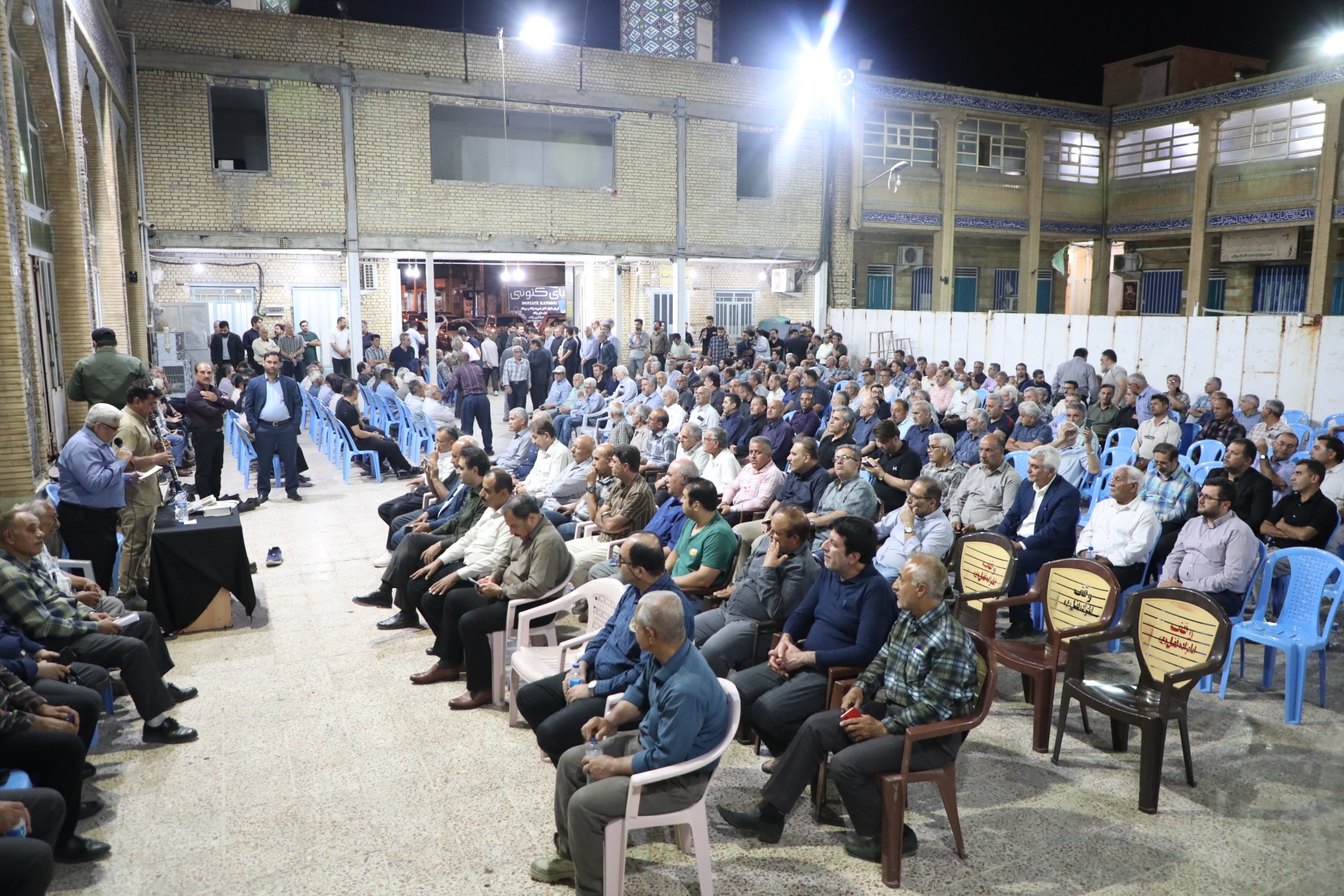 مراسم یادبود هنرمند پرآوازه بهبهانی با حضور استاندار خوزستان برگزار شد