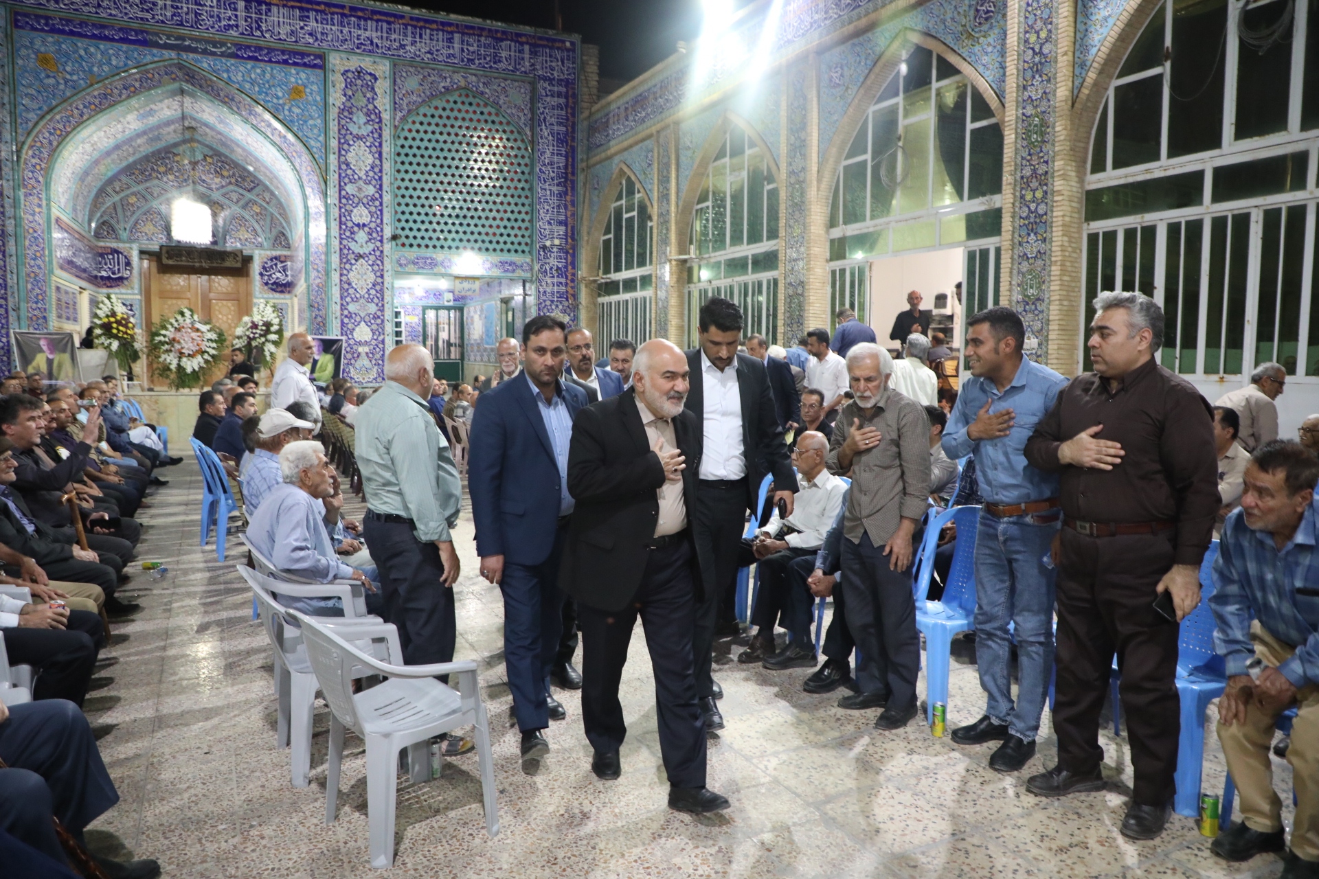 مراسم یادبود هنرمند پرآوازه بهبهانی با حضور استاندار خوزستان برگزار شد