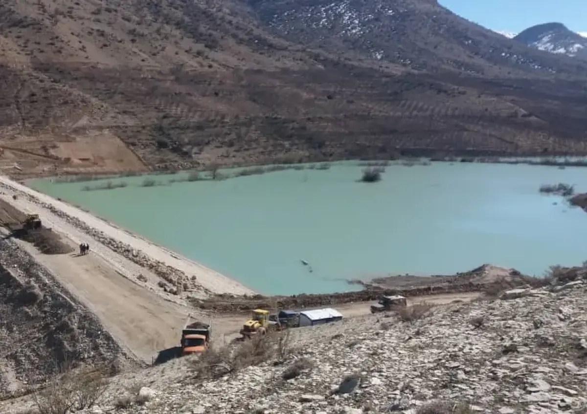 آبگیری سد تنگ سرخ با تکمیل بدنه سد تا یک سال آینده