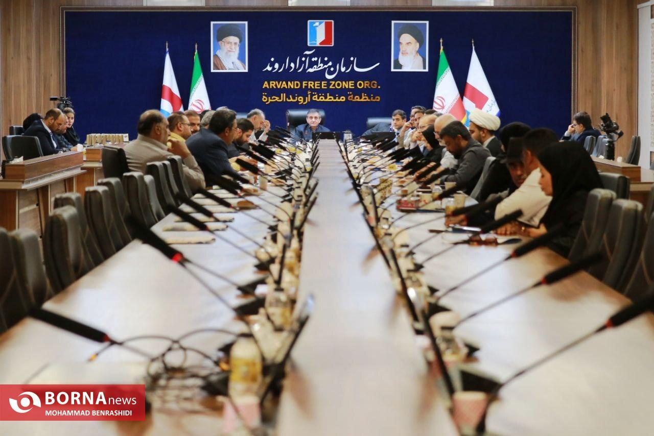 مدیرعامل سازمان منطقه آزاد اروند: بخش زیادی از سوءمدیریت‌ها در اروند ناشی از اقدام های نمایشی بوده است / رسانه‌ها باید مسوولان را پاسخگو کنند / ایجاد حواشی فرار سرمایه را به دنبال دارد