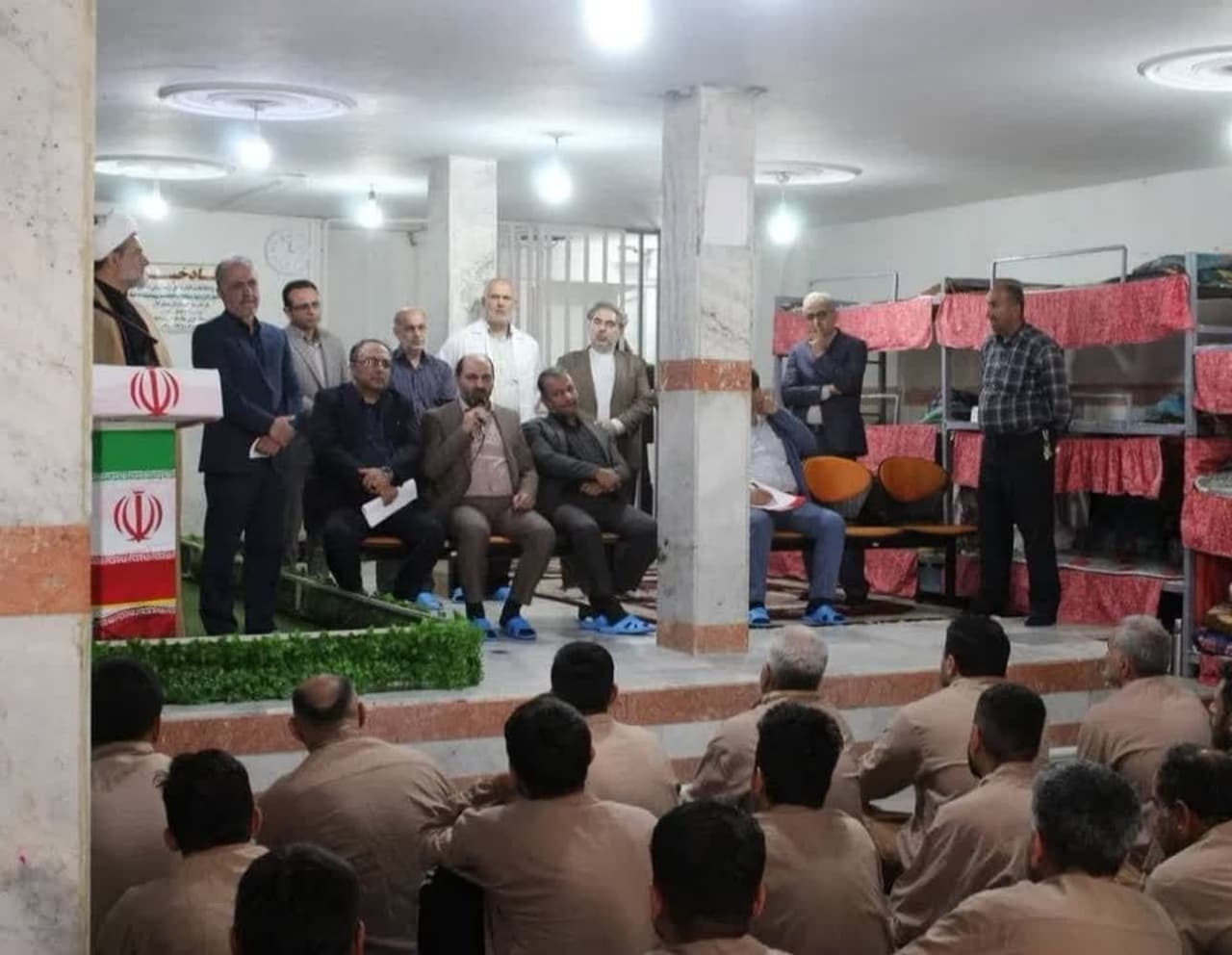 تأکید بر توانمندسازی و بازگشت سالم زندانیان به جامعه