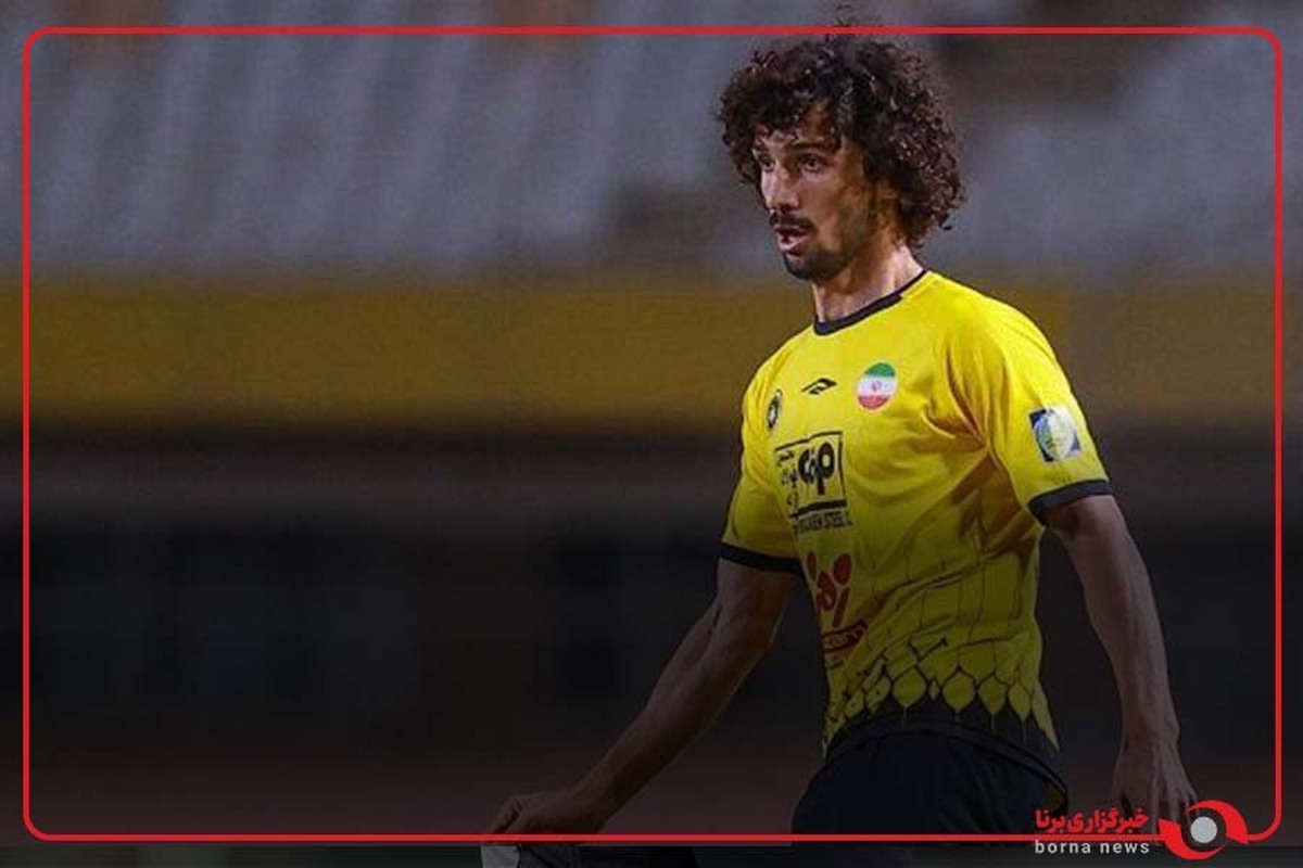 اخراج مستقیم وحدت حنانوف پس از بازبینی صحنه در دقیقه ۱۱۶