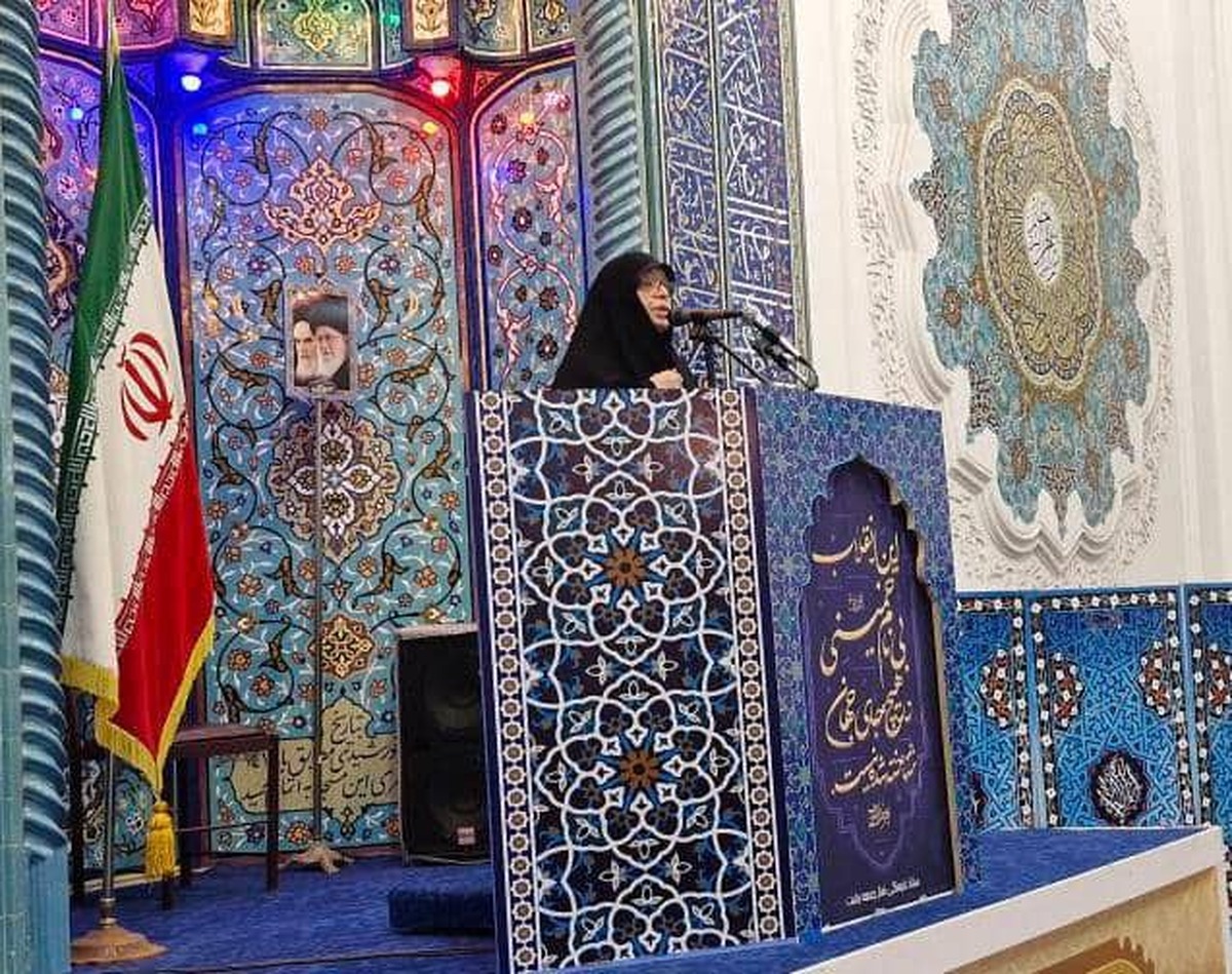 نقشه‌ها و برنامه‌های دشمنان در جهت دور کردن نسل حاضر از عمل به قرآن و اسلام راستین