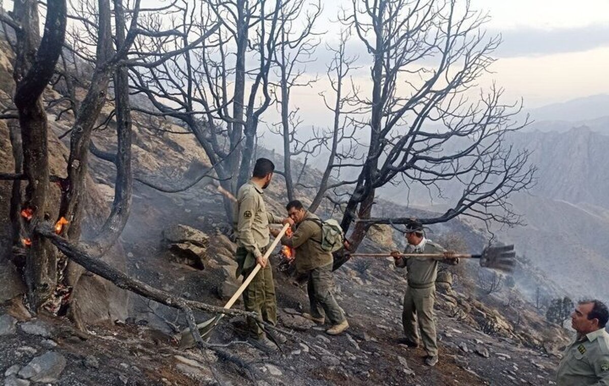 آتش سوزی کوه دهک باشت مهار شد