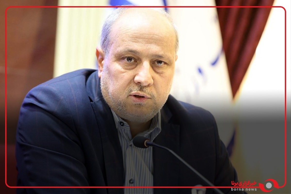 مناف هاشمی: جامعه ورزش برای ابراز ارادت به امام راحل به اینجا آمدند