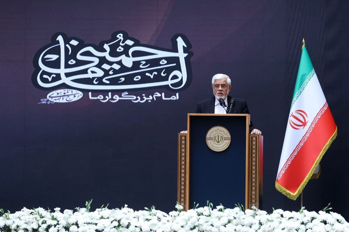 عارف: امام سیاست صبرِ فعال را جایگزین صبرِ منفعلانه کرد/امروز به این سیاست نیازمندیم