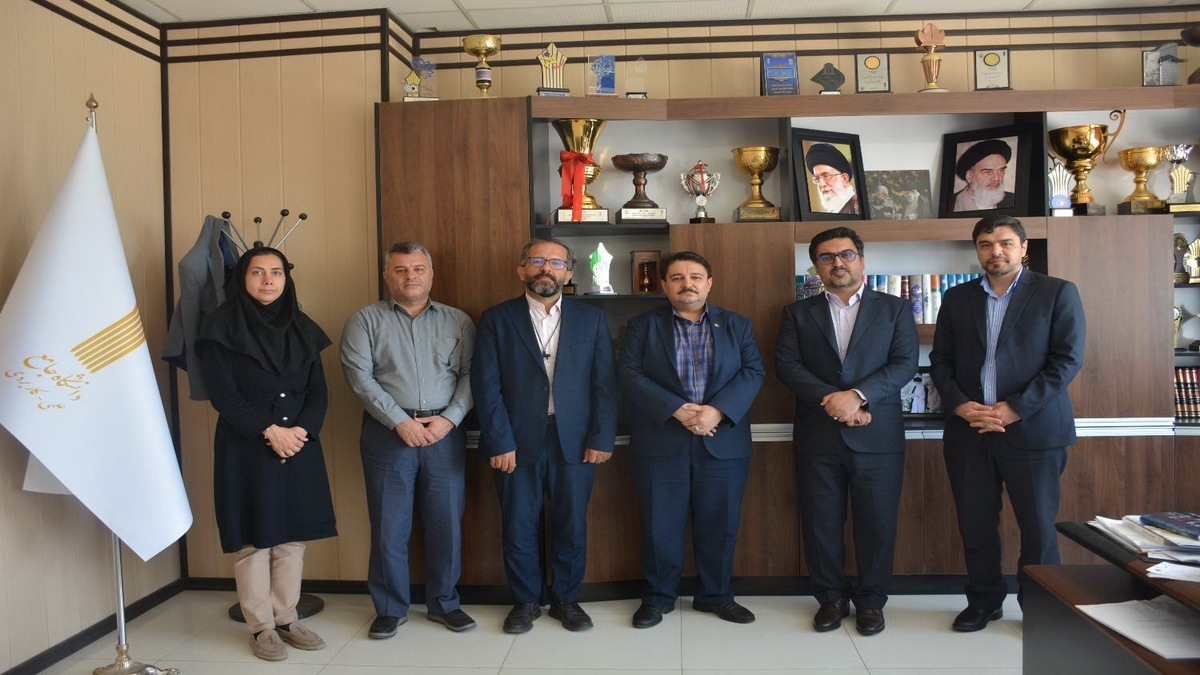 اولین شعبه کلینیک فناوری اطلاعات و ارتباطات مخابرات در دانشگاه علمی و کاربردی قزوین افتتاح می‌شود