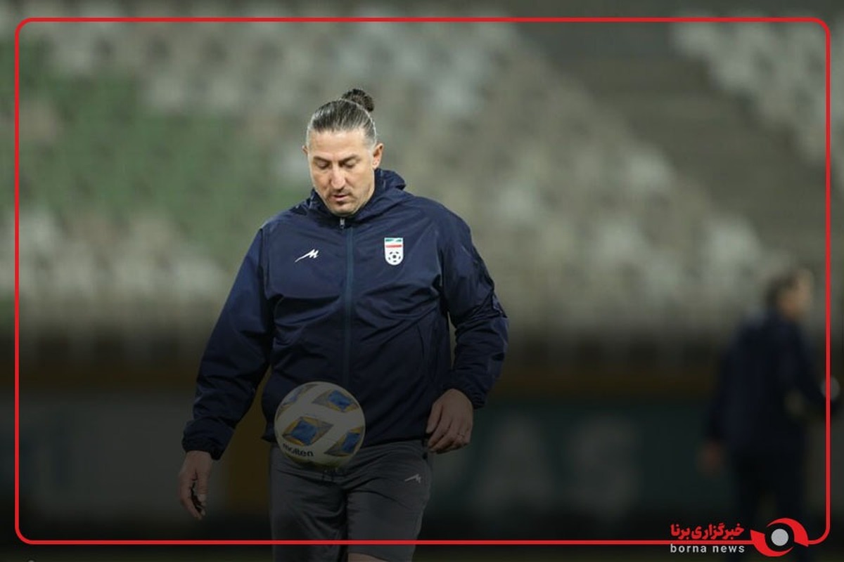 آندو تیموریان مربی تیم ملی و پیشکسوت فوتبال به مراسم توپ طلای فوتبال ایران پیوست