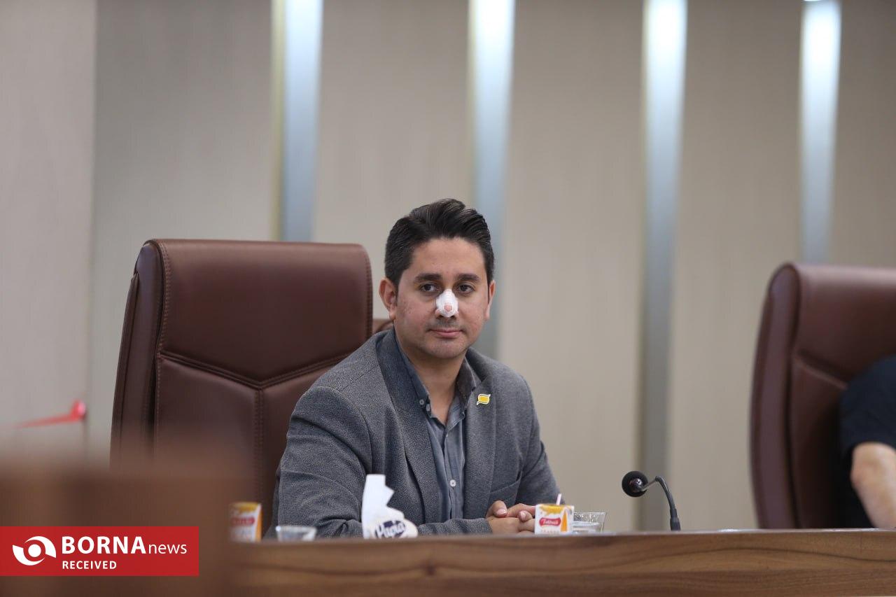 عکاس «خبرگزاری برنا» در جشنواره عکس خبری سال گیلان برگزیده شد