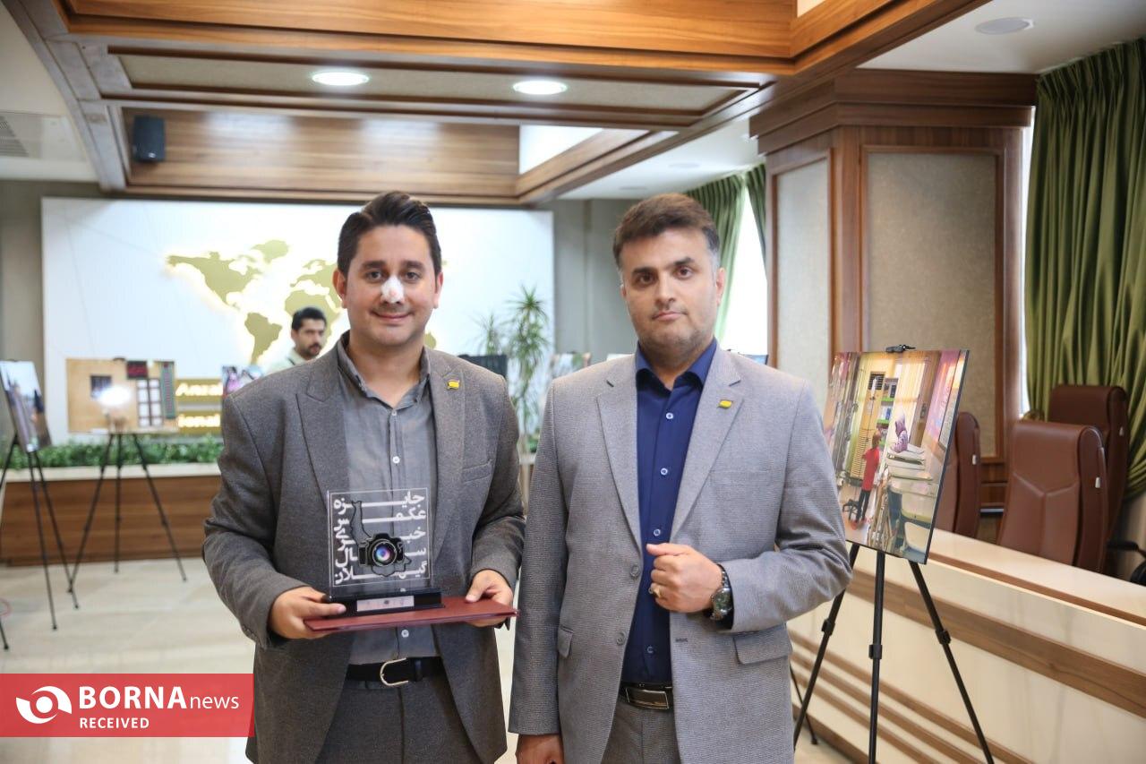 عکاس «خبرگزاری برنا» در جشنواره عکس خبری سال گیلان برگزیده شد