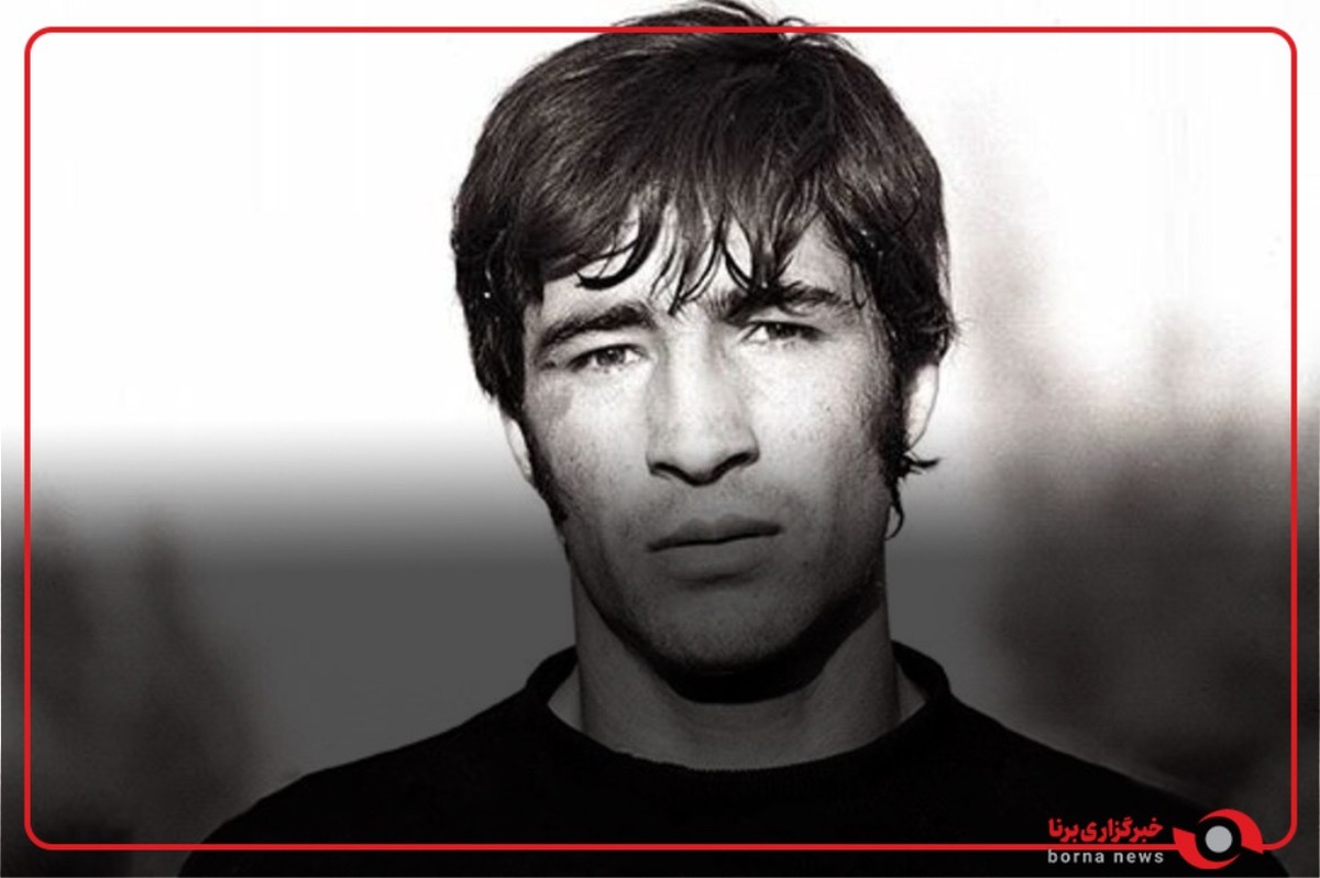 عکس یادگاری پیشکسوتان استقلال با تابلو ناصر حجازی