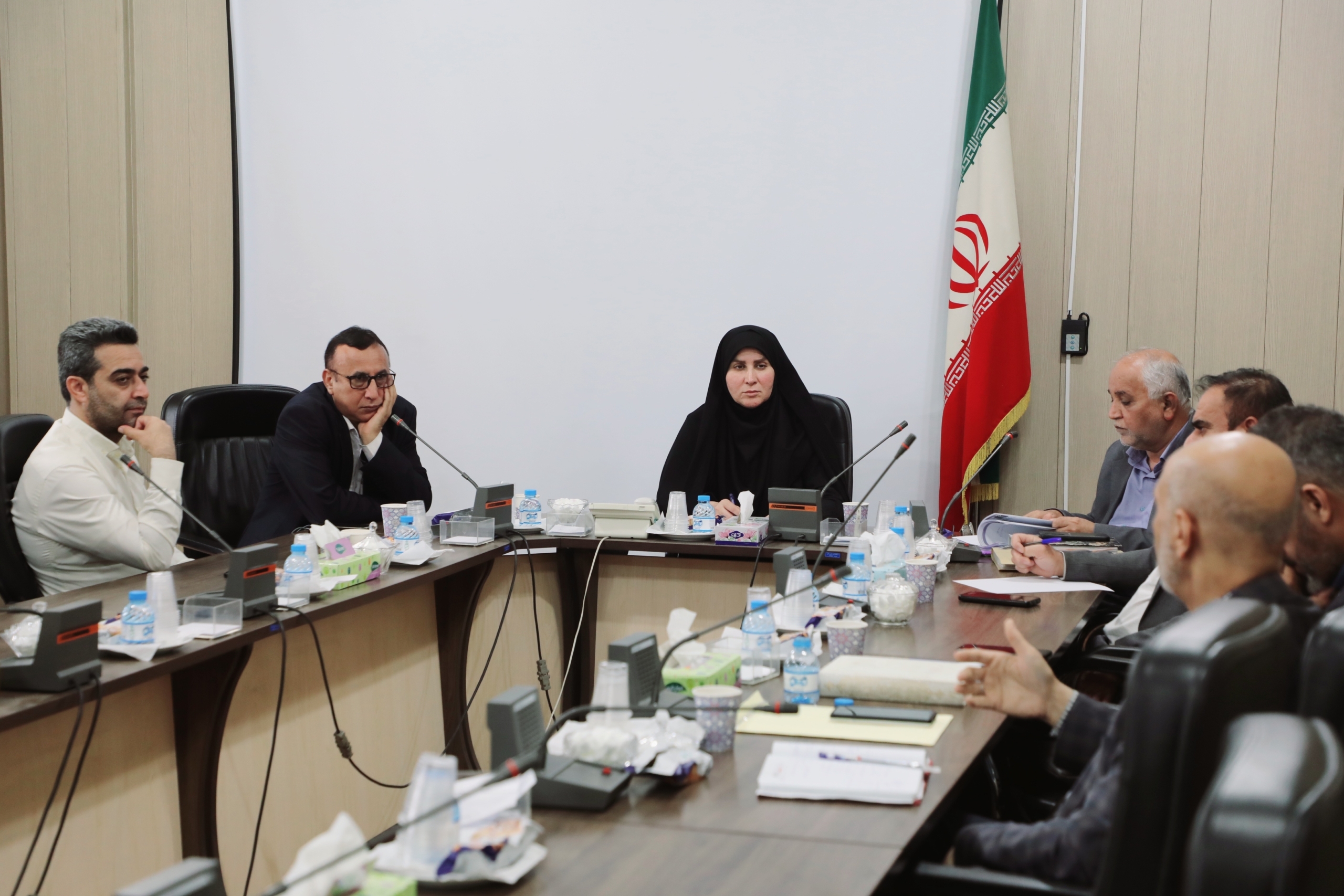 انتخابات خانه احزاب خوزستان با حضور رییس خانه احزاب کشور برگزار میشود انتخابات خانه احزاب خوزستان با حضور رییس خانه احزاب کشور برگزار میشود