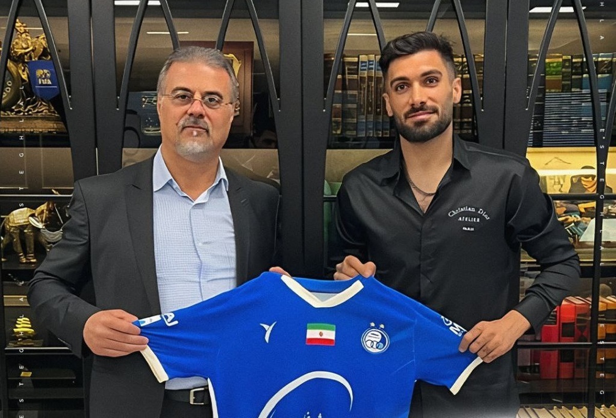 آقاسی رسما استقلالی شد