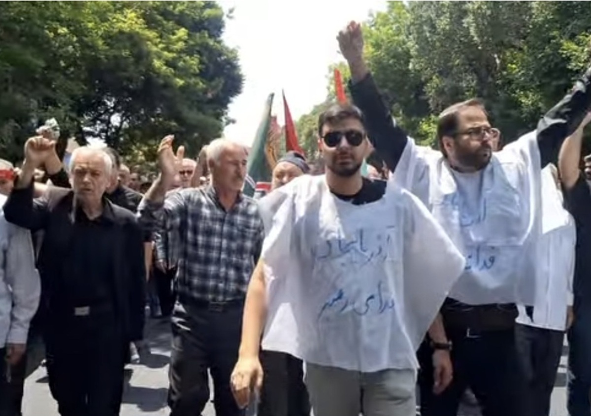 مردم تبریز کفن پوش شدند