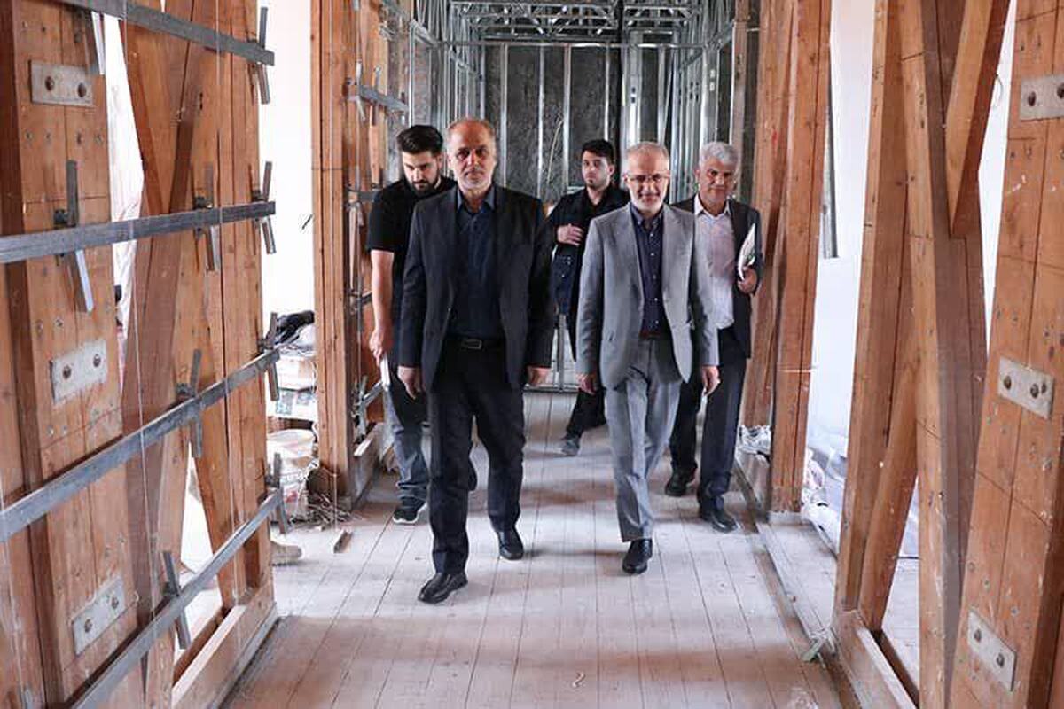 بازدید دادستان عمومی و انقلاب مرکز استان از روند بازسازی و مرمت هتل ایران رشت