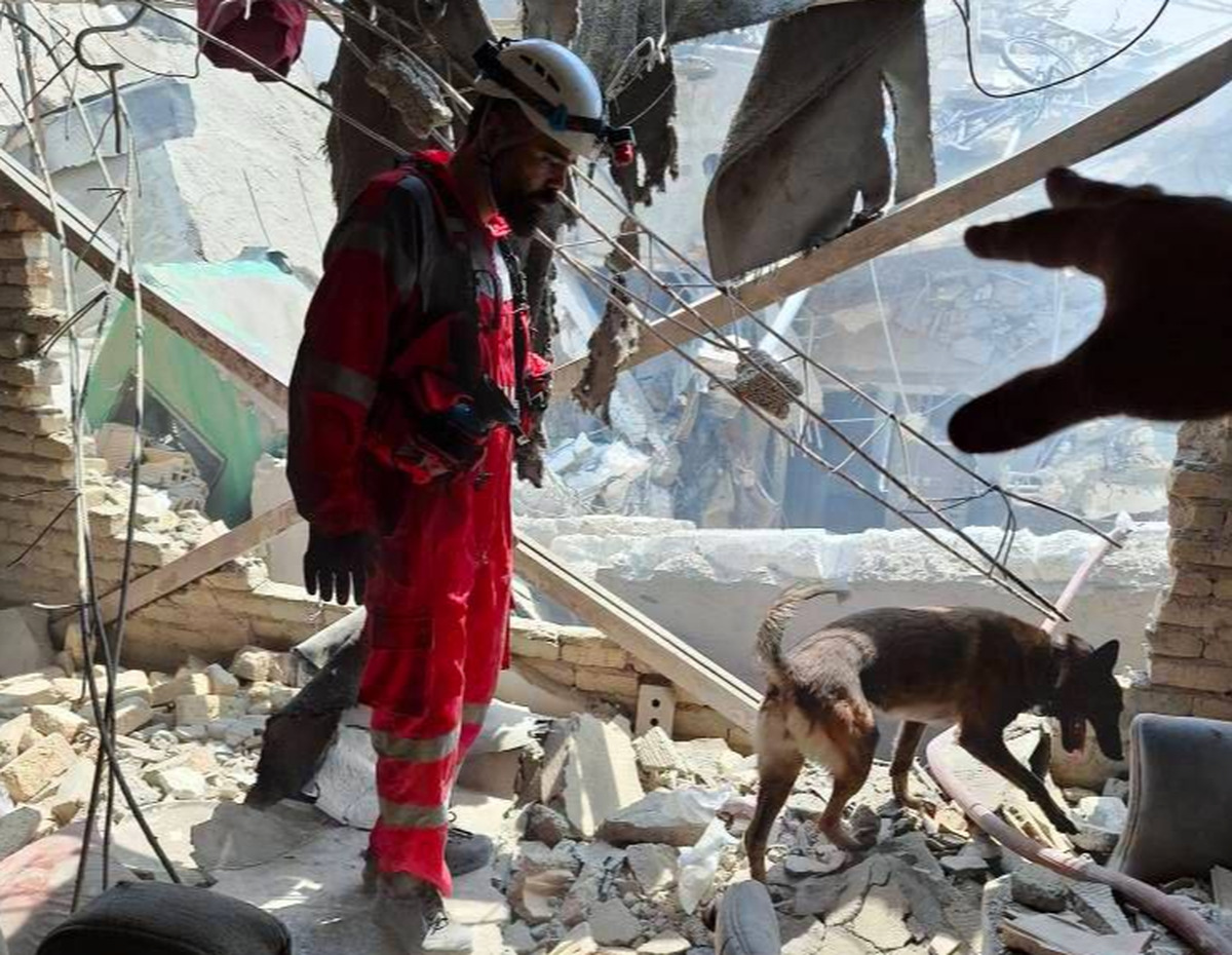 امدادرسانی به مردم آسیب‌دیده با مشارکت ۱۲۳۱ نیروی داوطلب هلال احمر