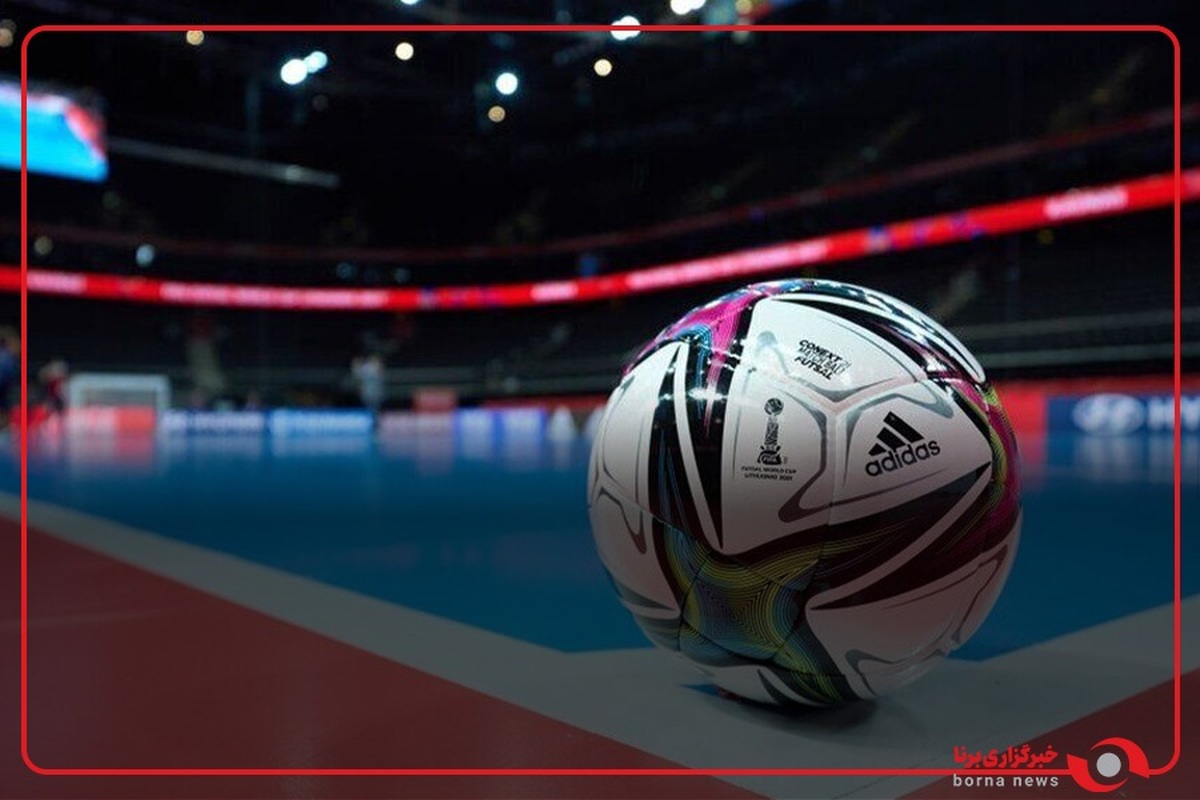 احترام نظامی ملی‌پوشان فوتسال ناشنوایان قبل از دیدار مقابل مراکش در جام جهانی فوتسال ناشنوایان