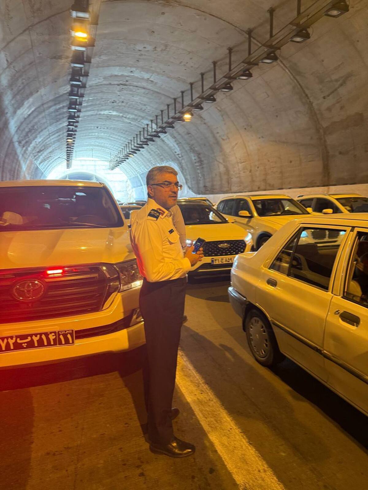 بازدید میدانی رئیس پلیس راهور فراجا از محورهای مواصلاتی کشور / ضرورت تسهیل حمل سوخت به جایگاه‌های مسیر آزادراه تهران-شمال