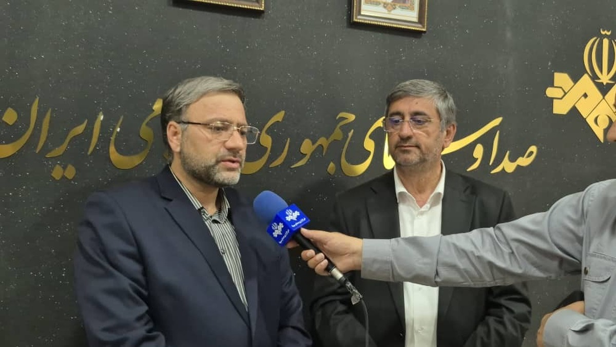 حضور و حمایت استاندار لرستان در صدا و سیمای مرکز استان / رسانه در خط مقدم جنگ روانی دشمن ایستاده است