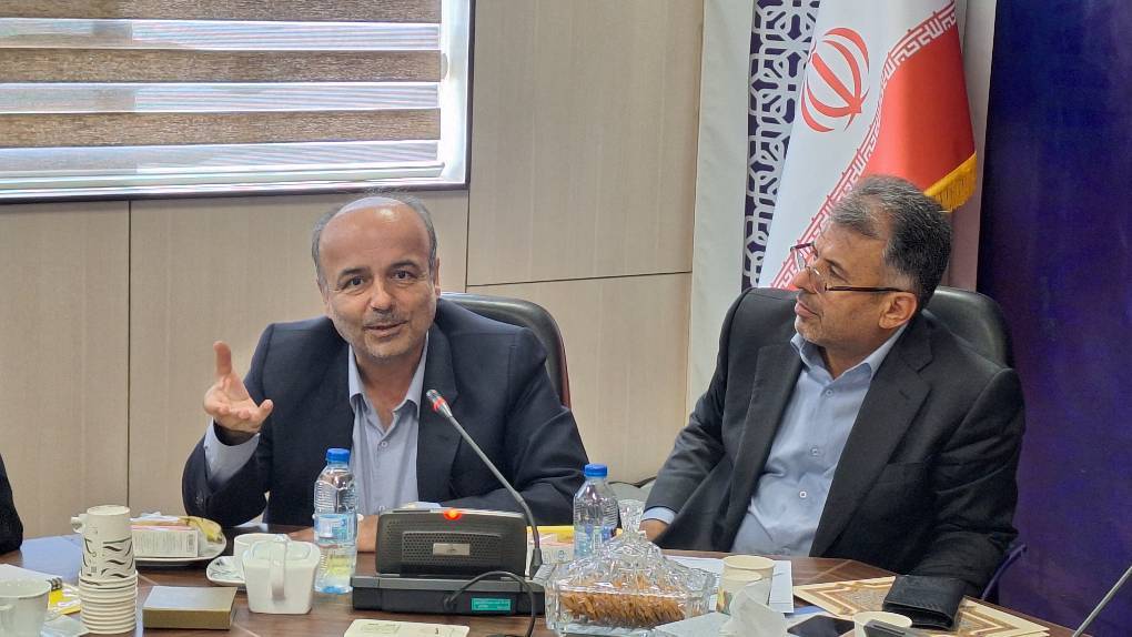 حمایت استاندار قزوین موجب مشارکت بیشتر صنعتگران در ساخت مدرسه شده است