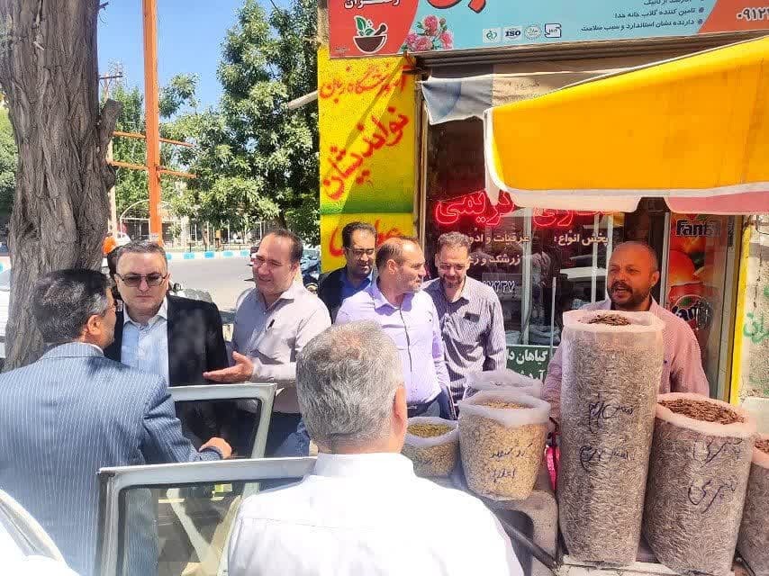 کالاهای اساسی در شهرستان بویین زهرا ذخیره سازی شده است کالاهای اساسی در شهرستان بویین زهرا ذخیره سازی شده است