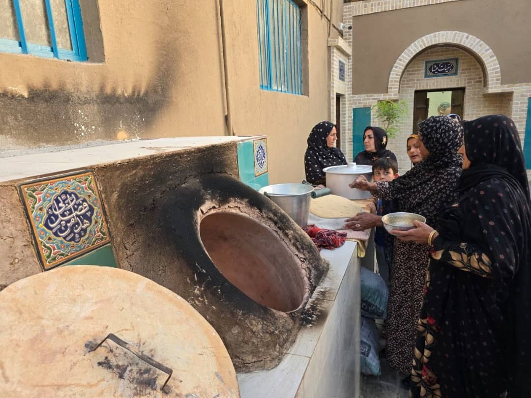 ایجاد فضای تجربه فعالیت های شیرین روستایی و بازارچه محصولات سالم و صنایع دستی با عنوان مزرعه بازی میشا در قم