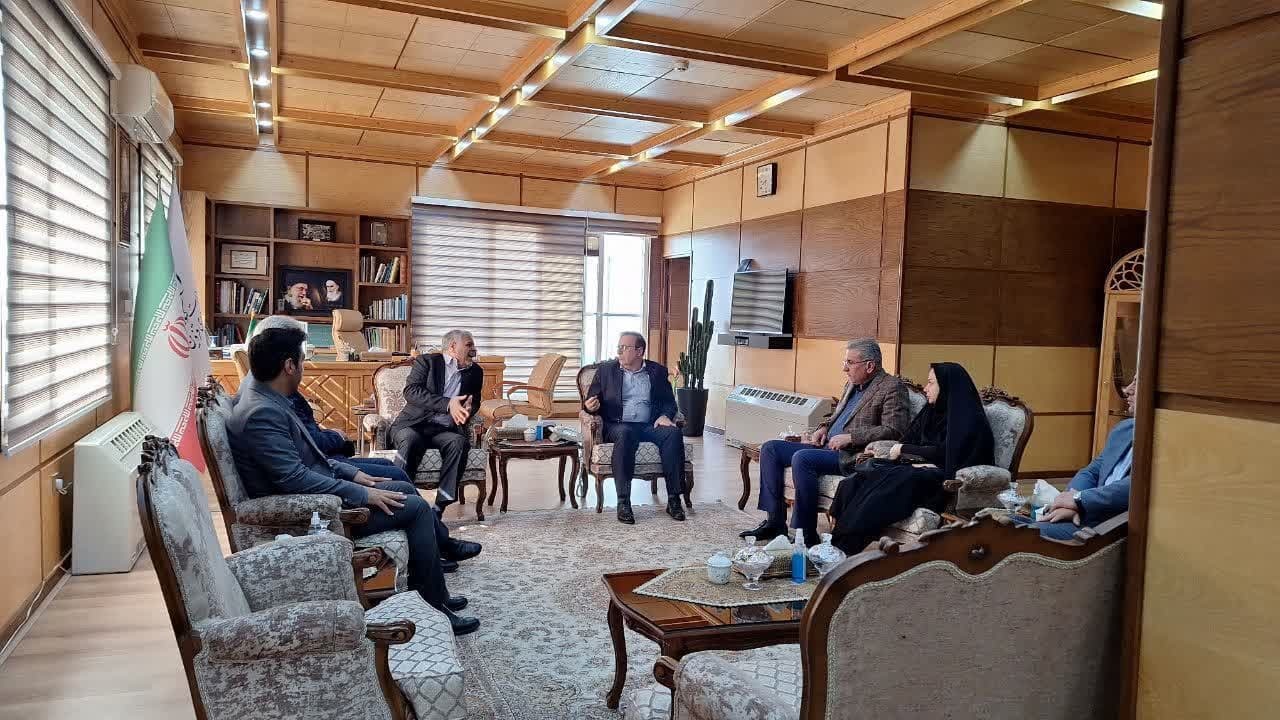 مدیرعامل سازمان انتقال خون ایران با استاندار قزوین دیدار و گفتگو کرد مدیرعامل سازمان انتقال خون ایران با استاندار قزوین دیدار و گفتگو کرد