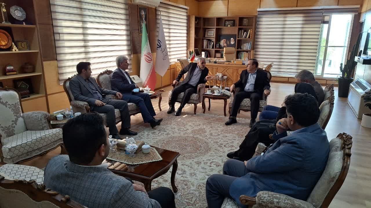 مدیرعامل سازمان انتقال خون ایران با استاندار قزوین دیدار و گفتگو کرد مدیرعامل سازمان انتقال خون ایران با استاندار قزوین دیدار و گفتگو کرد