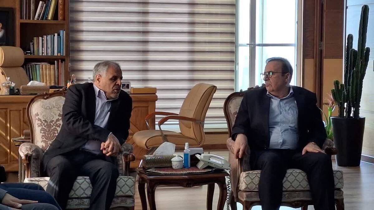 مدیرعامل سازمان انتقال خون ایران با استاندار قزوین دیدار و گفتگو کرد