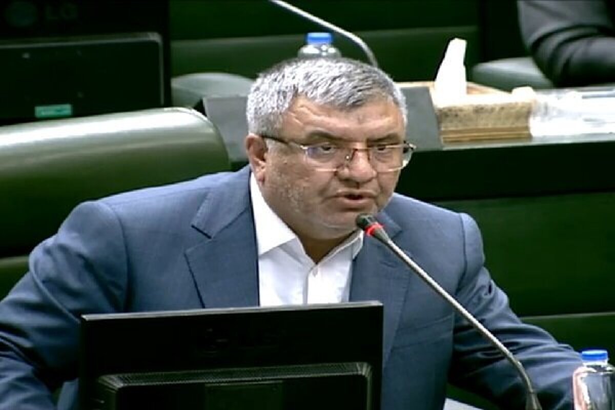 نماینده ایرانشهر: سپاه قلب و چشم ملت ایران است