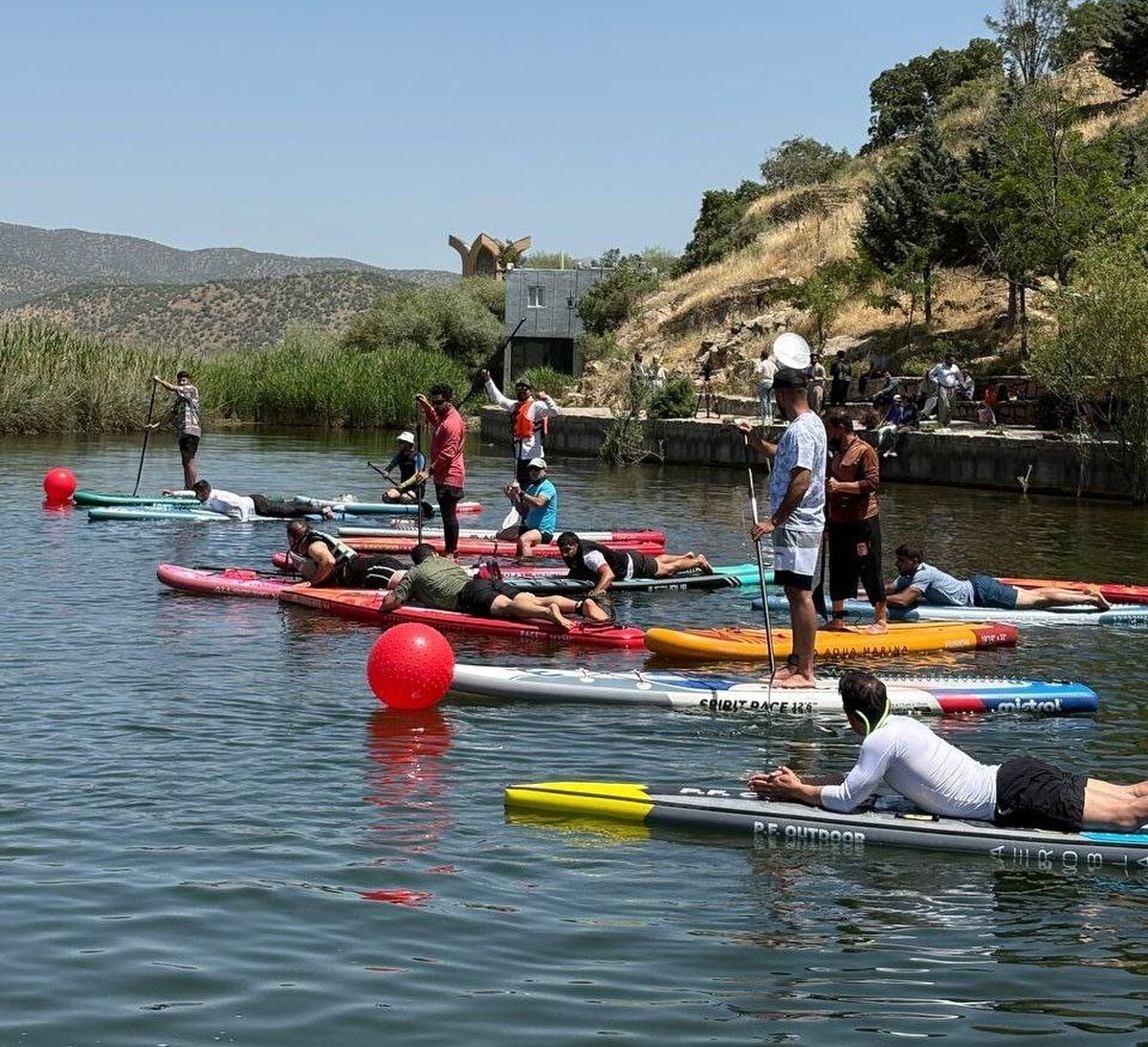 برگزاری مسابقات پدل برد قهرمانی استان در مریوان