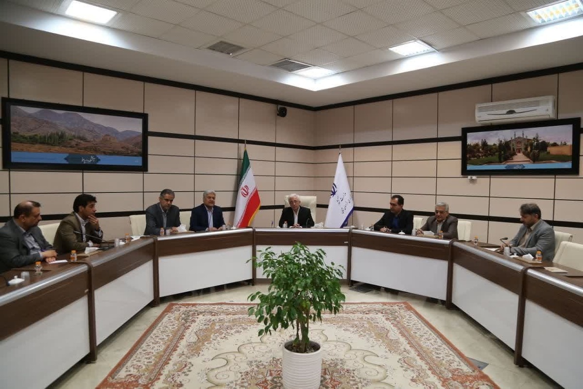 استاندار خراسان شمالی در قرارگاه رصد مصرف برق: اولویت، تأمین پایدار برق برای مردم، صنایع و کشاورزی است