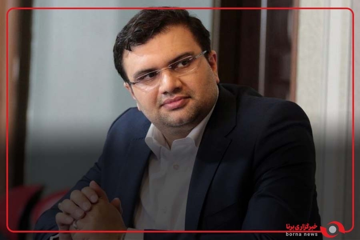 احسان اصولی، رئيس کمیته فوتسال فدراسیون در خصوص بحث‌های مطرح شده در سقف قراردادها: در جلسه مان در این مورد بحث‌هایی شد