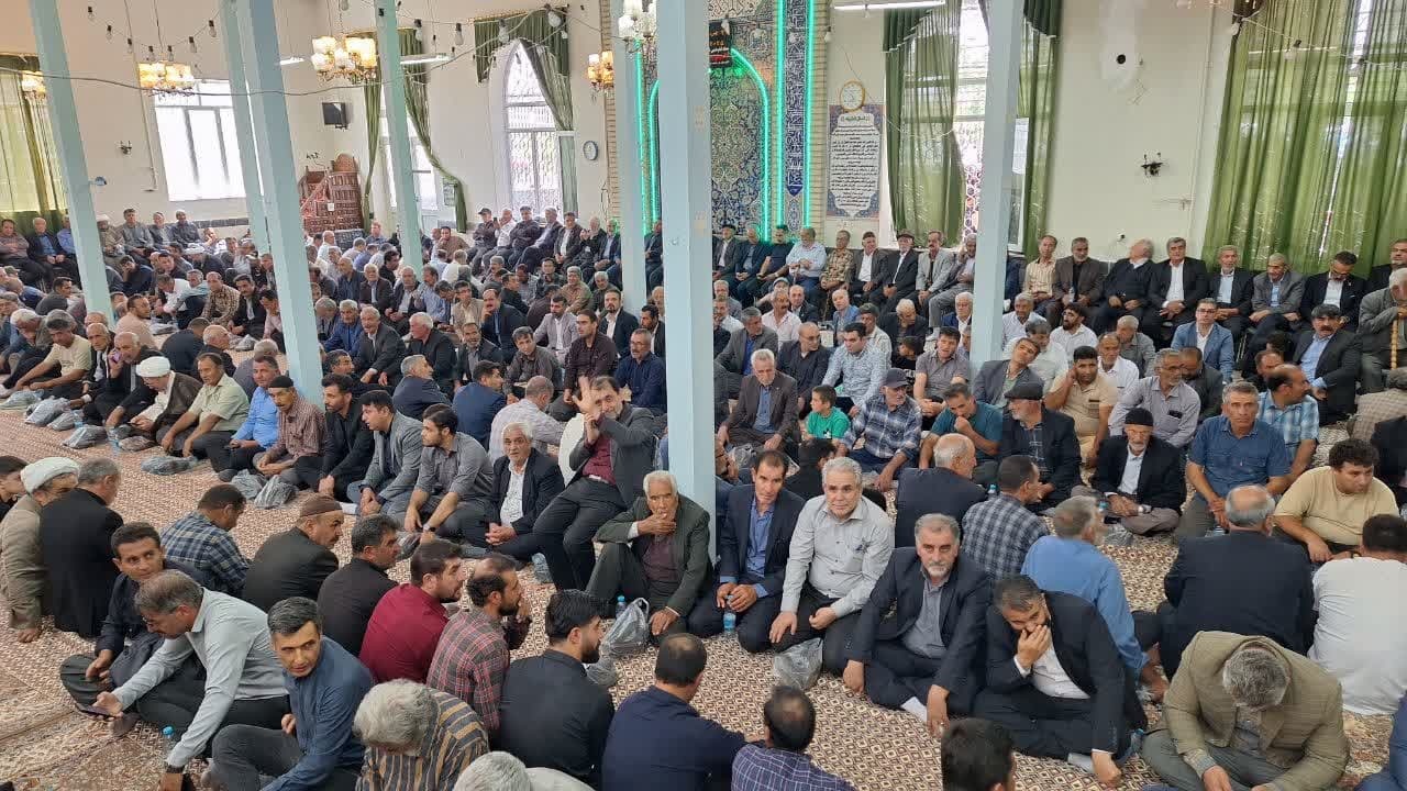 رمز جاودانگی نظام تقویت پیوند دین و مردم است