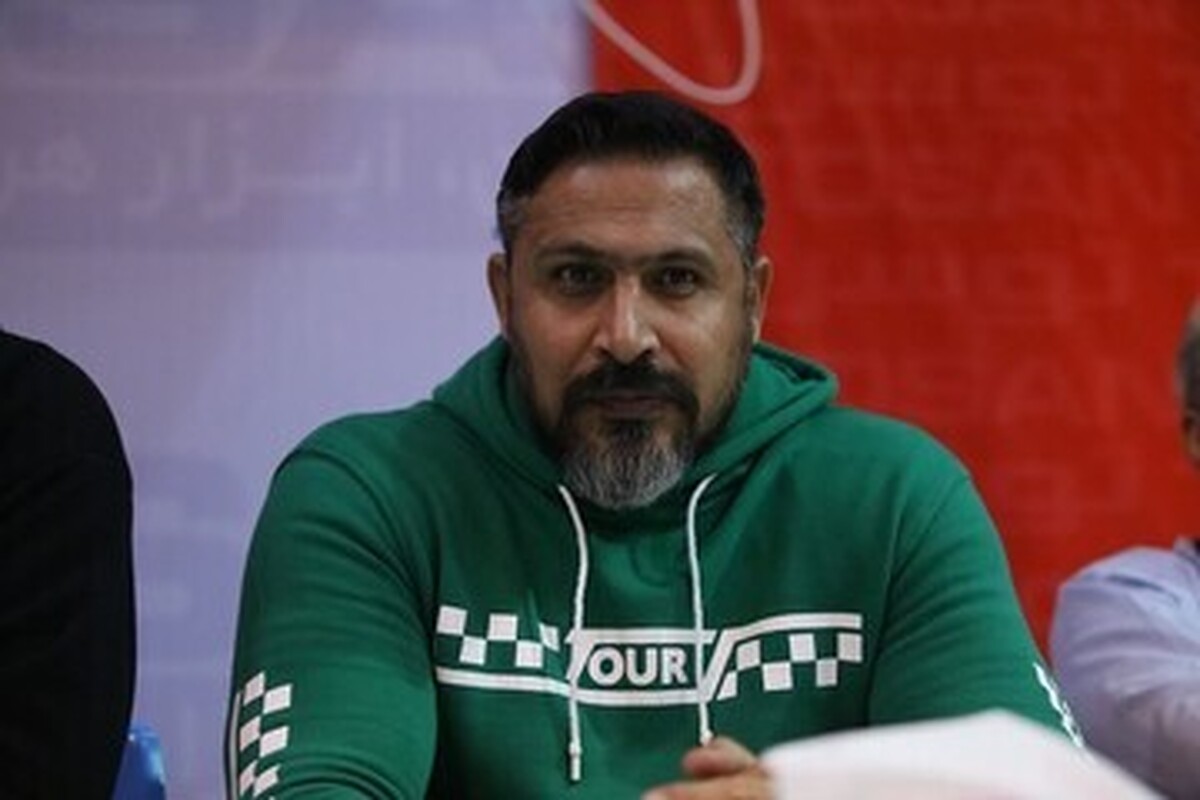 افلاکی: اصل مهم برای ما ایرانى‌ها «خاک میهن» است