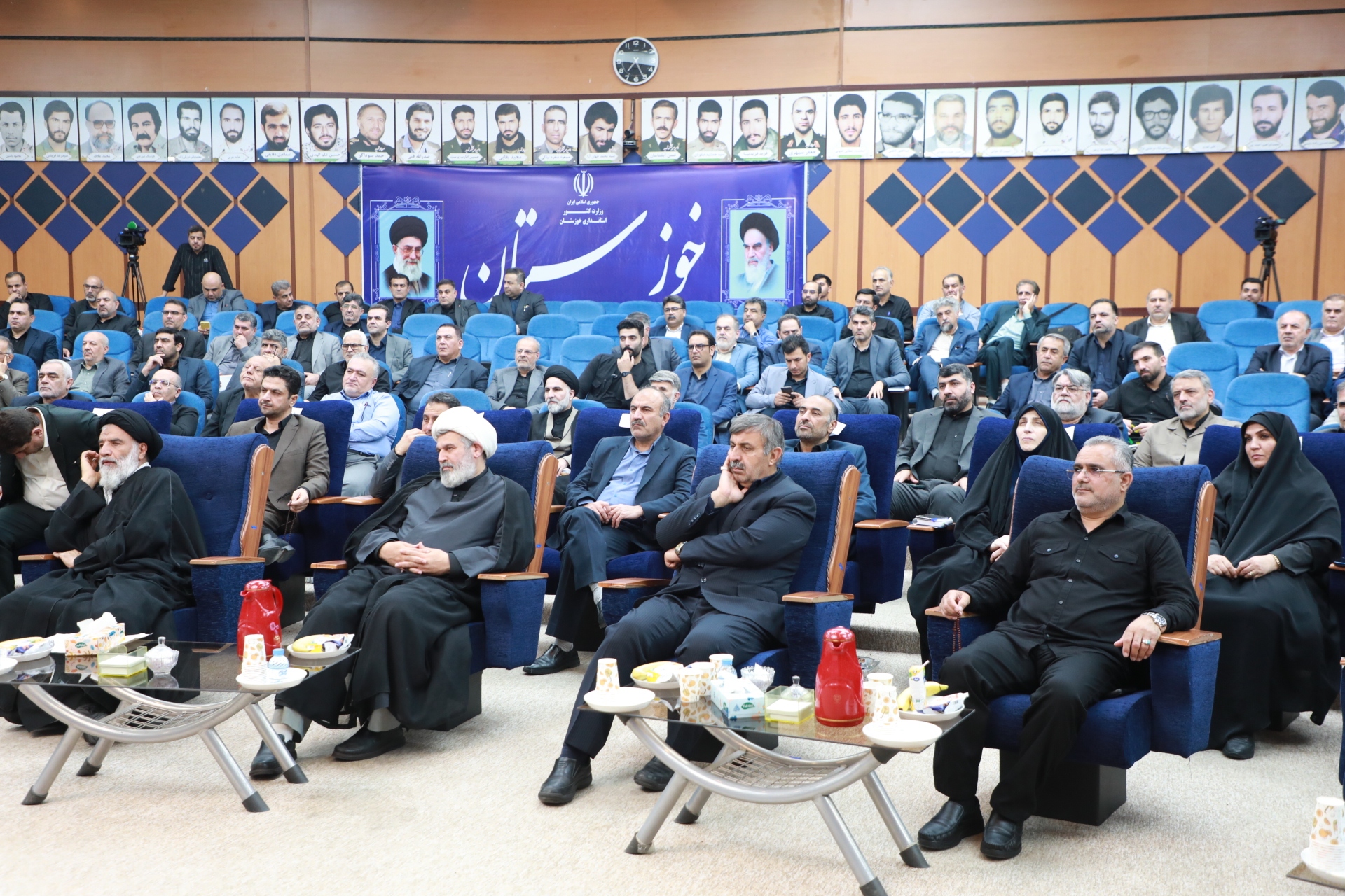 استاندار خوزستان: رایزنی‌های مشترک ایران و عراق برای مهار آلودگی آتش‌سوزی هورالعظیم / باید خود را برای سخت‌ترین سناریوها آماده کنیم