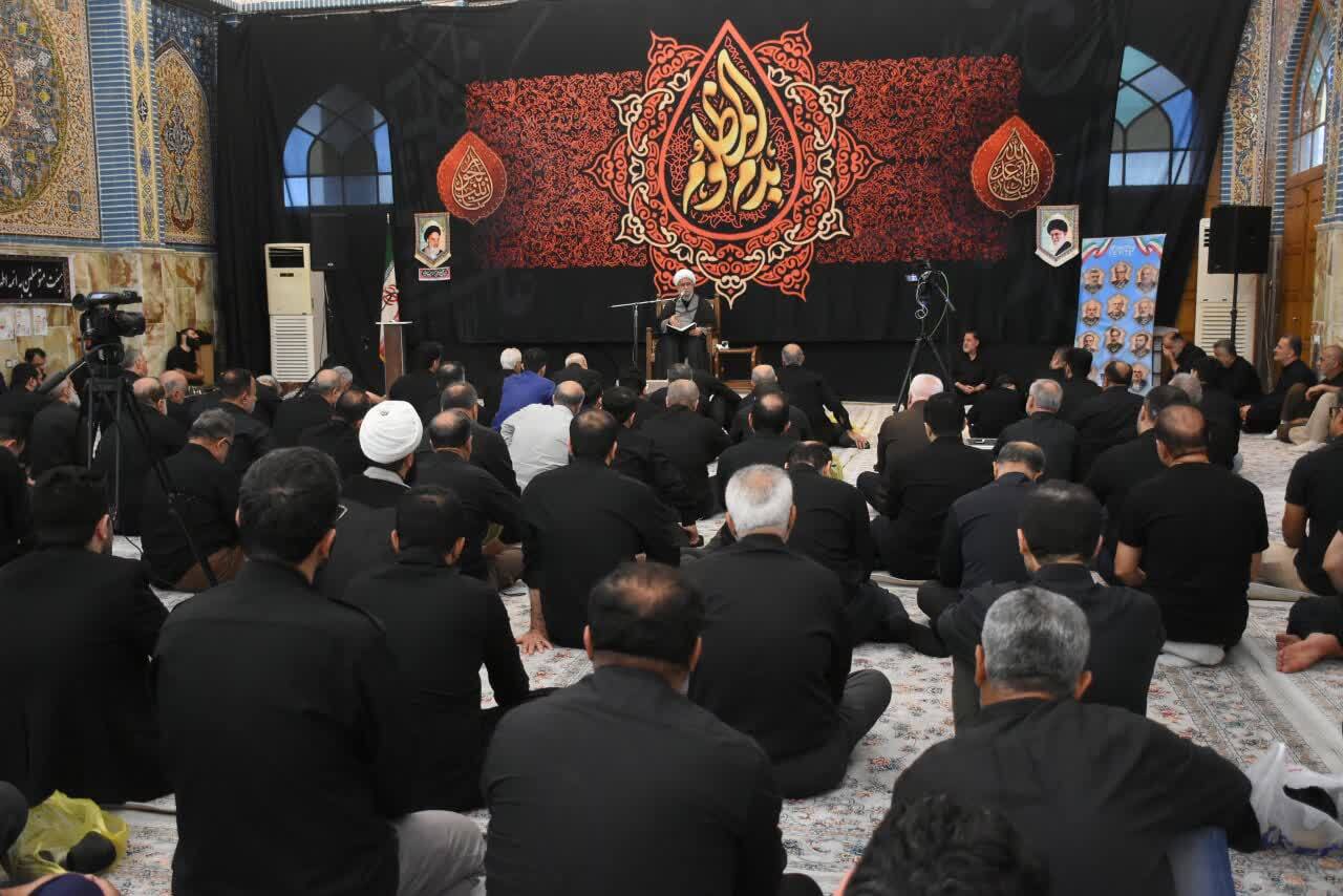 سبک زندگی اهل بیت (ع) بر پایه کرامت انسانی است سبک زندگی اهل بیت (ع) بر پایه کرامت انسانی است