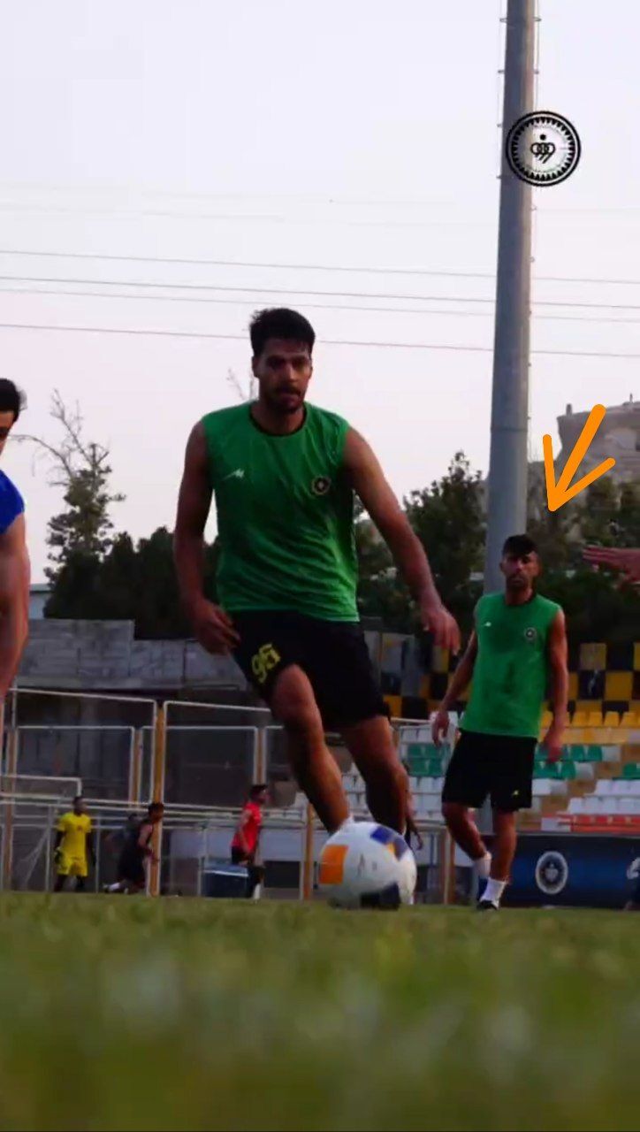 هافبک استقلالی‌ها در تمرینات سپاهان دیده شد! + عکس 