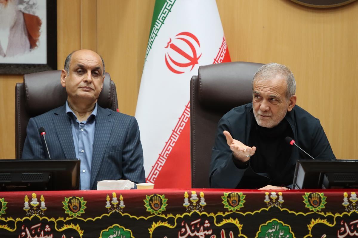 مردم در جنگ ۱۲ روزه سنگ تمام گذاشتند / راهبرد رهبری، دهان دشمن را بست