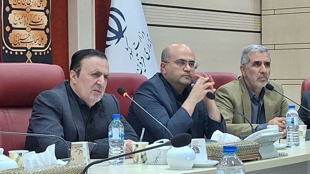 جابجایی میدان میوه و تره بار قزوین با جدیت پیگیری شود