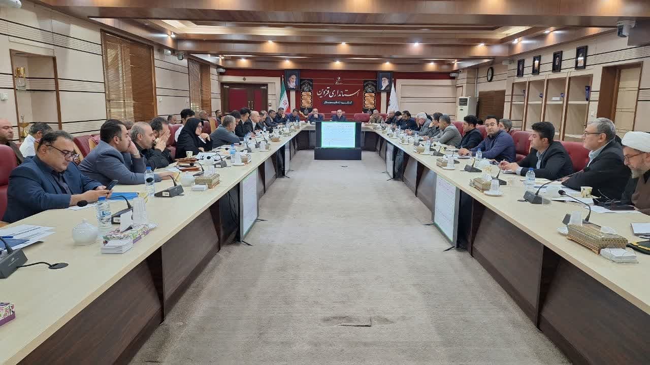 با نصب دوربین و سیستم GPS فعالیت مرغداری ها رصد و کنترل می شود با نصب دوربین و سیستم GPS فعالیت مرغداری ها رصد و کنترل می شود