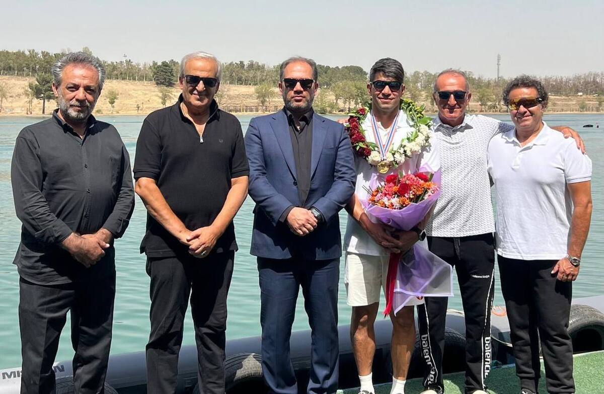 استقبال از قهرمان اسکی روی آب آسیا در دریاچه آزادی