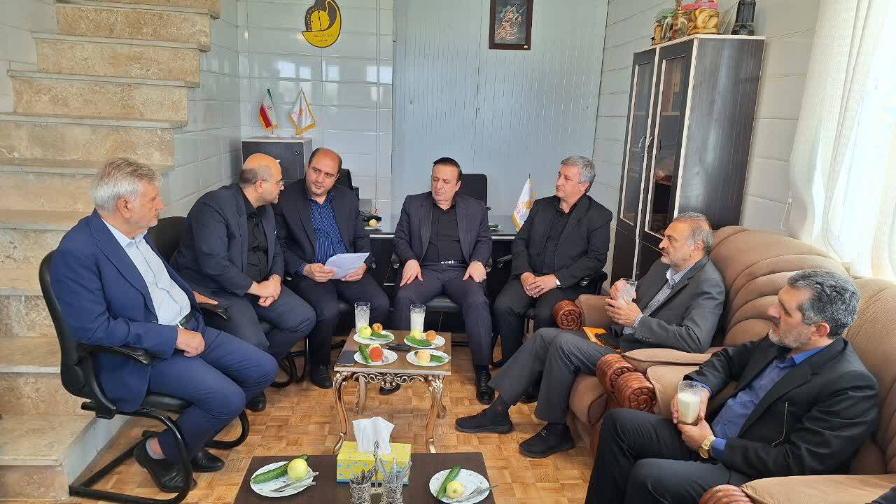 چهارشنبههای صنعتی استاندار قزوین این بار در واحدهای کشاورزی چهارشنبههای صنعتی استاندار قزوین این بار در واحدهای کشاورزی