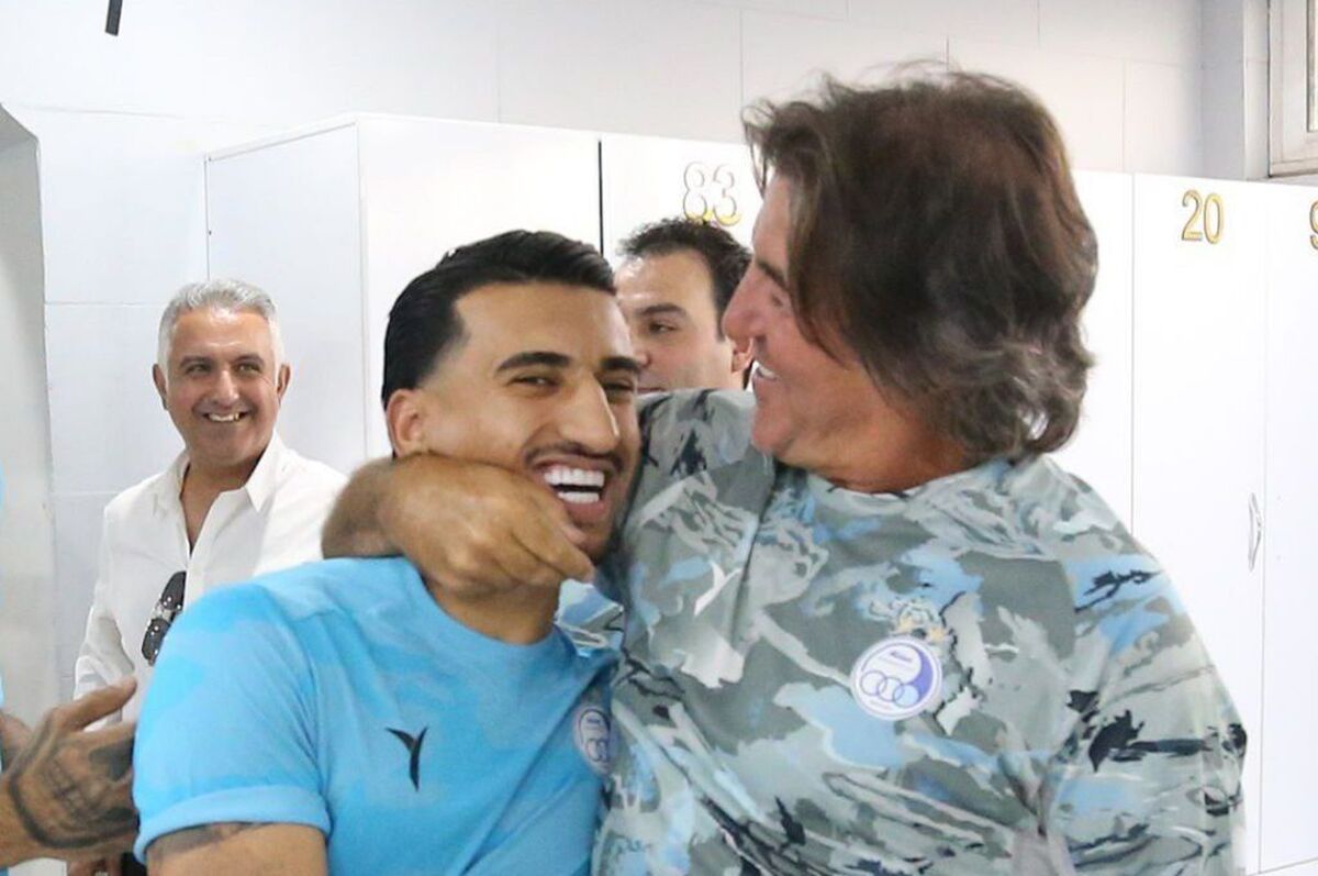 معارفه صمیمانه ساپینتو در تمرین استقلال