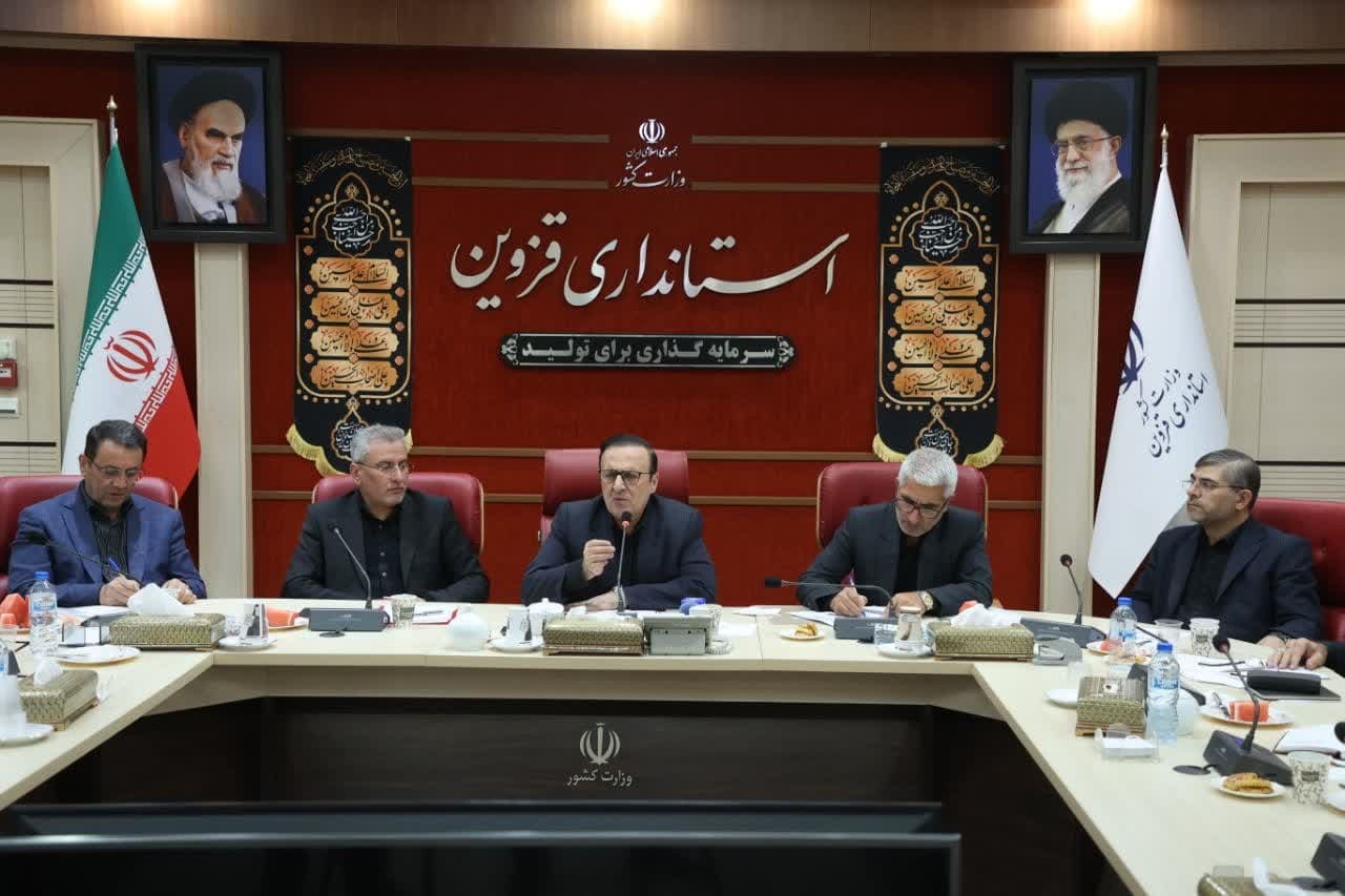 نوذری: کلید عبور از بحرانها اتکا به سرمایه اجتماعی است نوذری: کلید عبور از بحرانها اتکا به سرمایه اجتماعی است